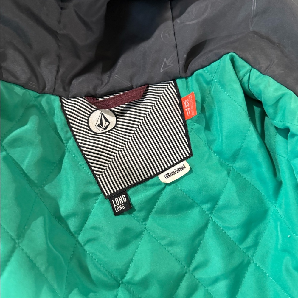 Volcom Ski Jacket - image 8